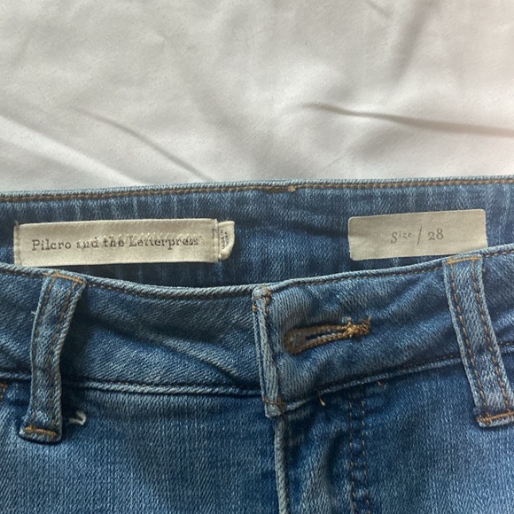 Pilcro Ankle Lace Cuff Jeans - Picture 4 of 5